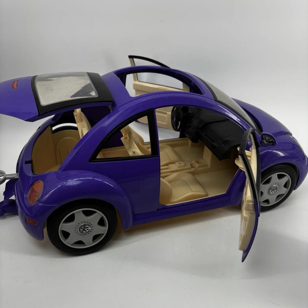 Mattel Barbie Volkswagen Beetle Purple Car 2000 Opening Doors Fashion Doll W/Key